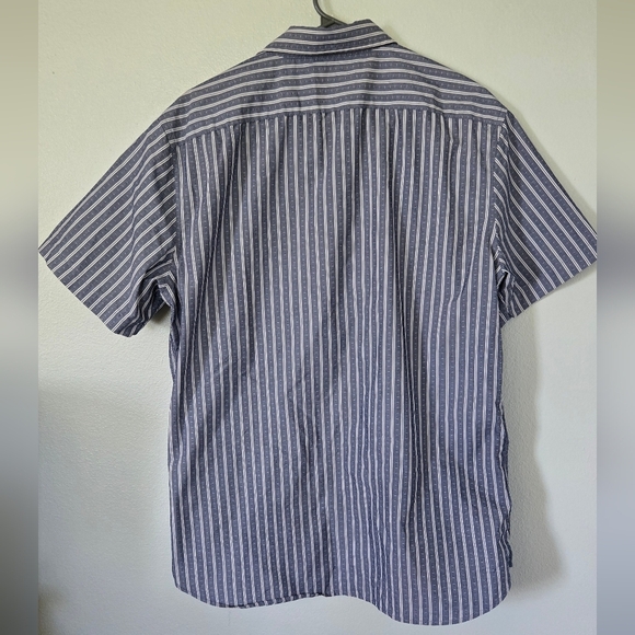 Banana Republic Chambray Short Sleeve Shirt Size Large - Picture 2 of 6